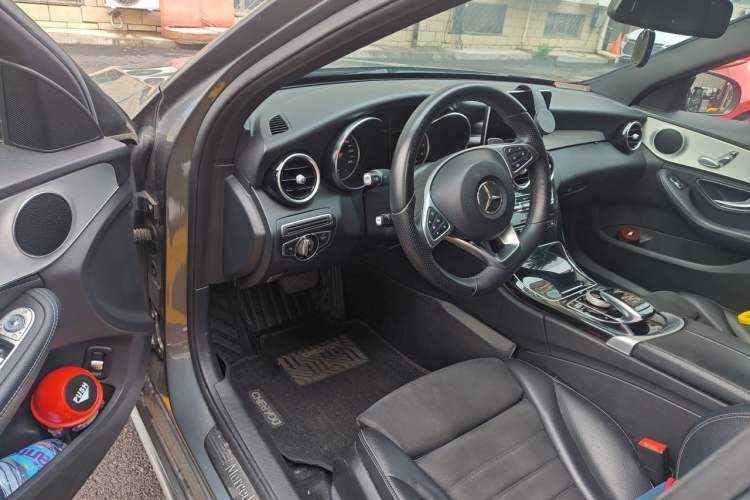 Used Mercedes-Benz C-Class 2017 C 200 Sport Edition Driver Seat