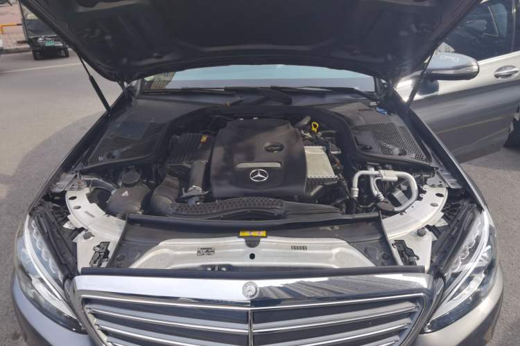 Used Mercedes-Benz C-Class 2017 Facelift C 200 L Engine Bay