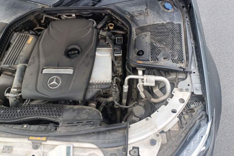 Used Mercedes-Benz C-Class 2017 Facelift C 200 L Sport Edition Engine Bay Left