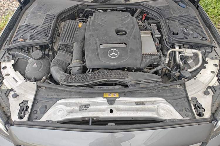 Used Mercedes-Benz C-Class 2017 Restyled C 180 L Fashion Edition Sport Version Engine Bay