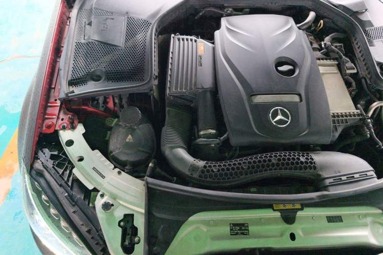 Used Mercedes-Benz C-Class 2017 Facelift C 200 L Sport Edition Engine Bay Right