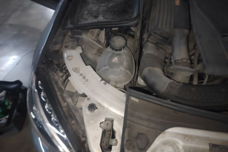 Used Mercedes-Benz C-Class 2017 C 200 L Sport Edition Engine Bay Right