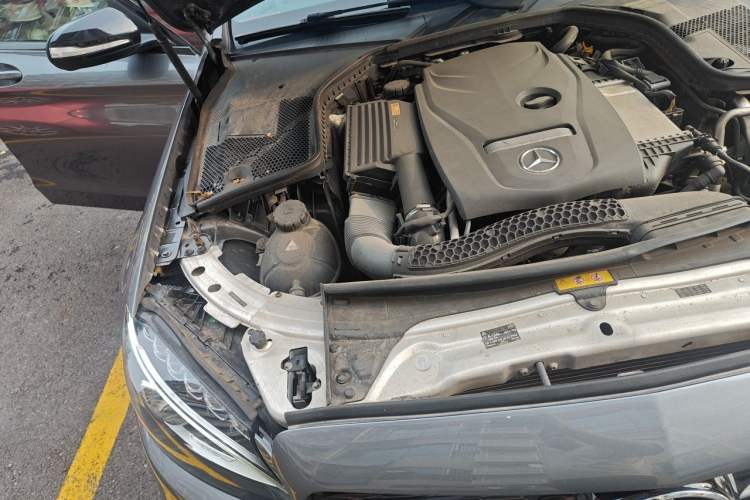 Used Mercedes-Benz C-Class 2017 C 200 Sport Edition Engine Bay Right