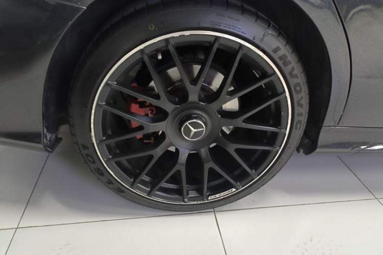 Used Mercedes-Benz C-Class 2017 Restyled C 200 Sport Edition Exterior 5