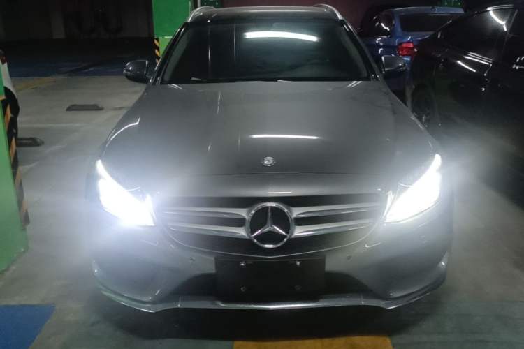 Used Mercedes-Benz C-Class 2017 C 200 station wagon Front