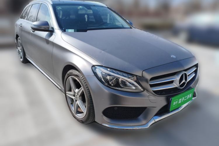 Used Mercedes-Benz C-Class 2017 Facelift C 200 Station Wagon Front Right 45 Deg