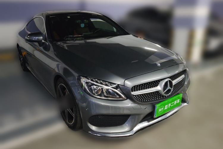 Used Mercedes-Benz C-Class 2017 Facelift C 200 Coupe Front Right 45 Deg
