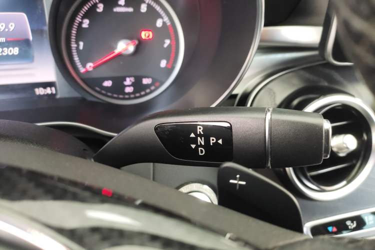 Used Mercedes-Benz C-Class 2017 Facelift C 200 L Sport Edition Gear Lever