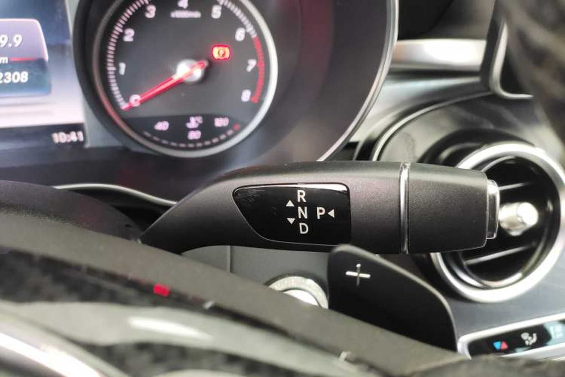 Used Mercedes-Benz C-Class 2017 Facelift C 200 L Sport Edition Gear Lever