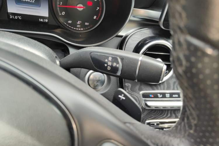 Used Mercedes-Benz C-Class 2017 Facelift C 200 L Sport Edition Gear Lever