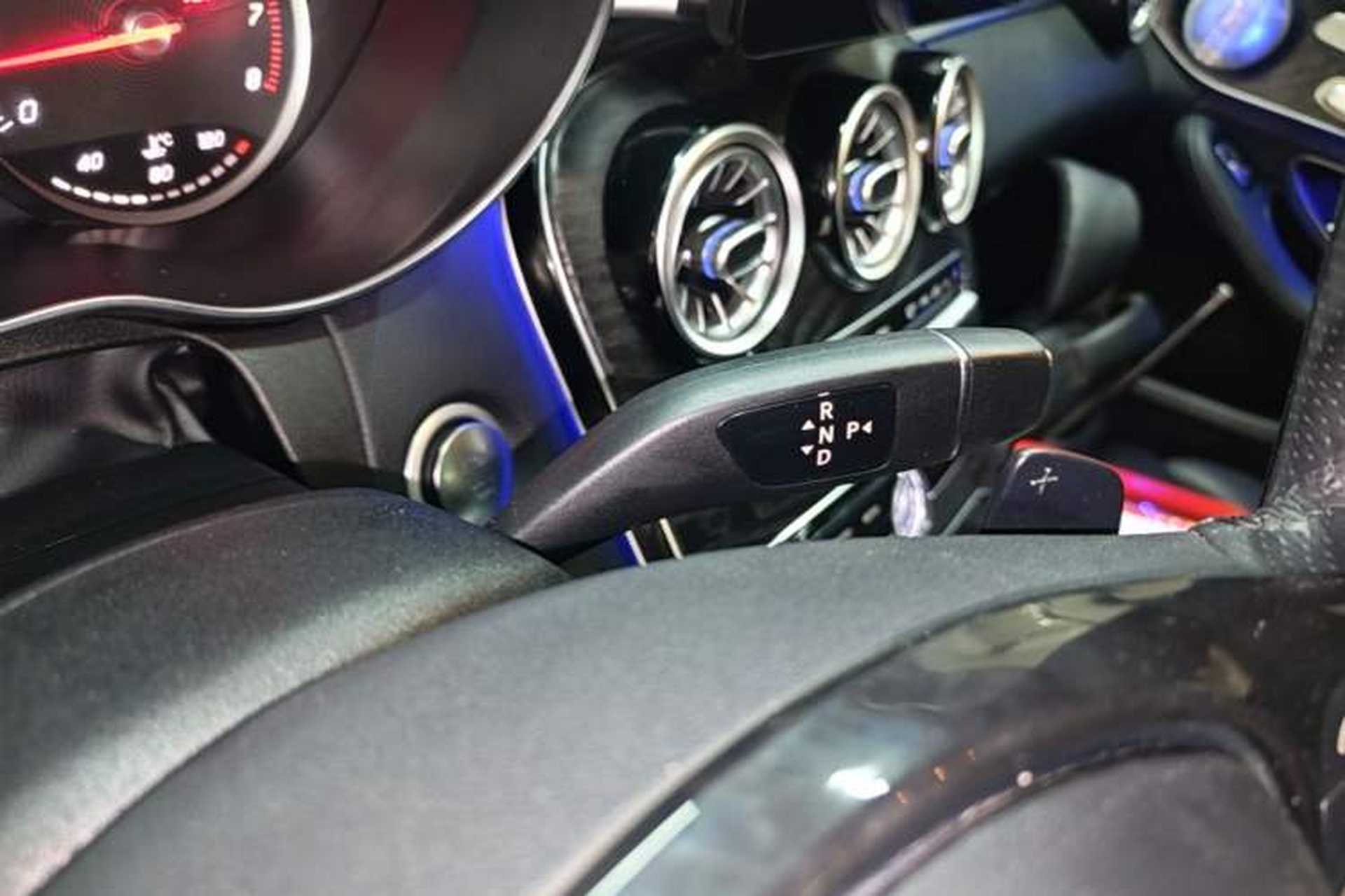Used Mercedes-Benz C-Class 2017 Facelift C 200 L Sport Edition Gear Lever