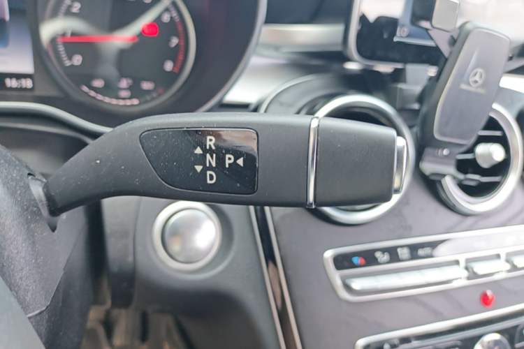 Used Mercedes-Benz C-Class 2017 Restyled C 180 L Fashion Edition Sport Version Gear Lever