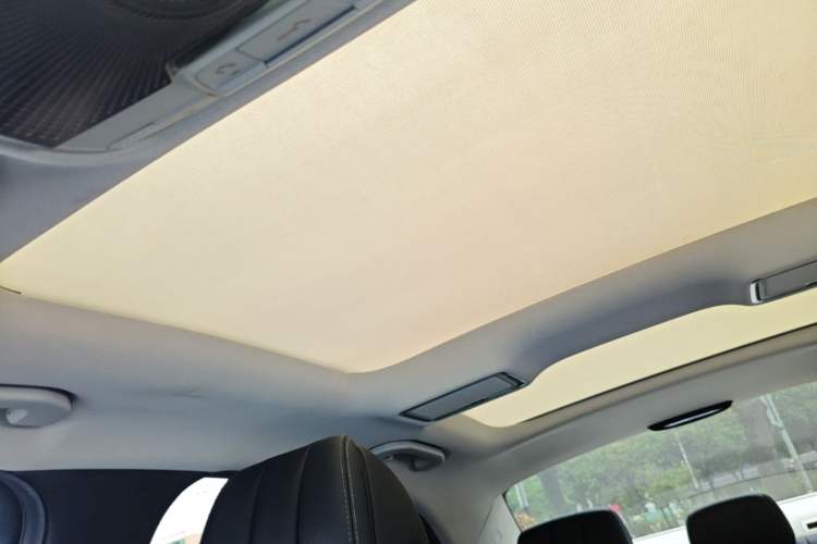 Used Mercedes-Benz C-Class 2017 Facelift C 200 L Sport Edition Headliner
