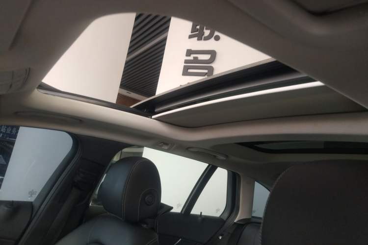 Used Mercedes-Benz C-Class 2017 C 200 station wagon Headliner