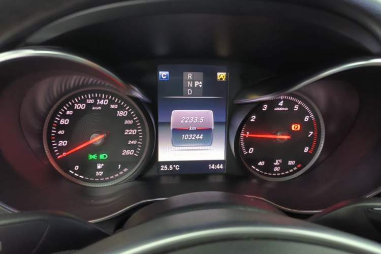 Used Mercedes-Benz C-Class 2017 Restyled C 200 Sport Edition Instrument Cluster