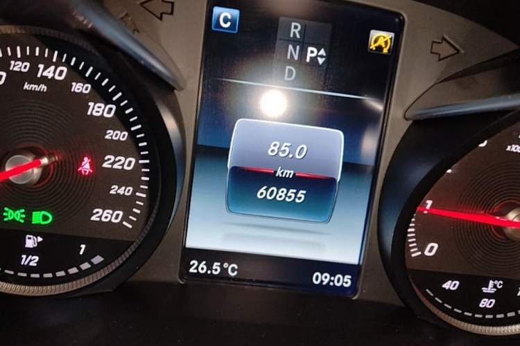 Used Mercedes-Benz C-Class 2017 Facelift C 200 Coupe Instrument Cluster