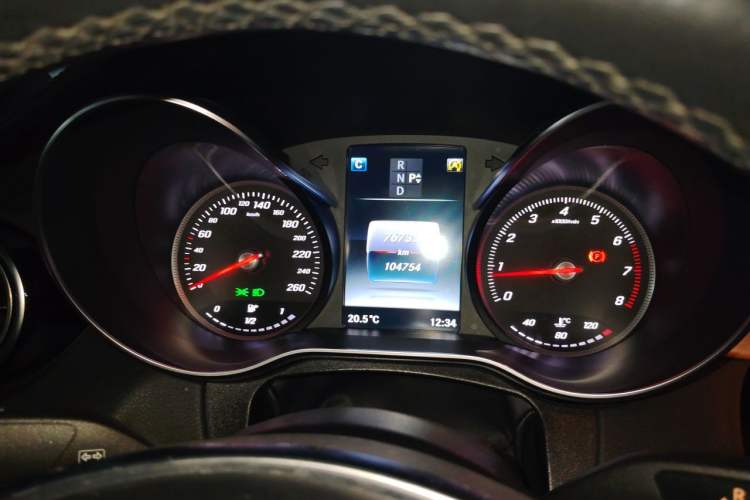 Used Mercedes-Benz C-Class 2017 Facelift C 200 Coupe Instrument Cluster