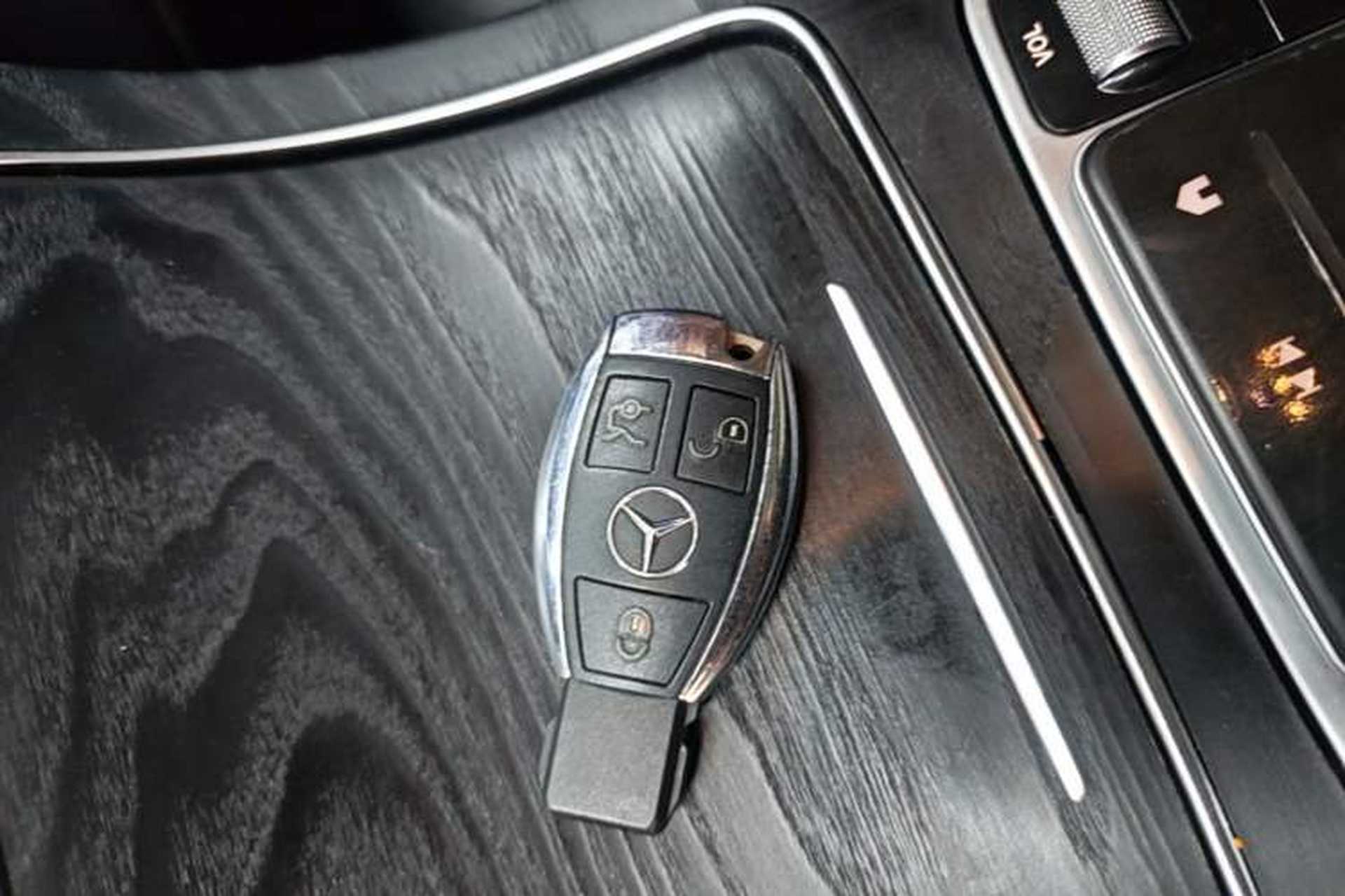 Used Mercedes-Benz C-Class 2017 Facelift C 200 L Sport Edition Interior 1