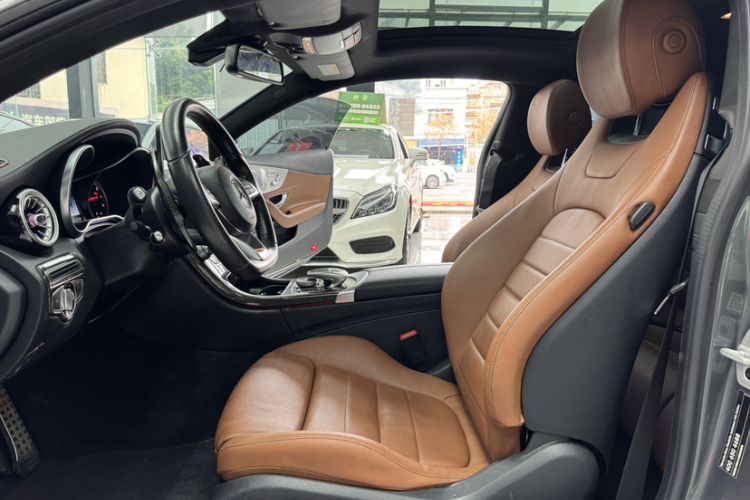 Used Mercedes-Benz C-Class 2017 C 200 Coupe Interior 4