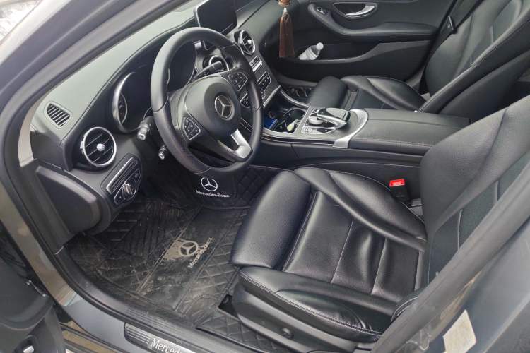 Used Mercedes-Benz C-Class 2017 Facelift C 200 L Sport Edition Left Front Seat