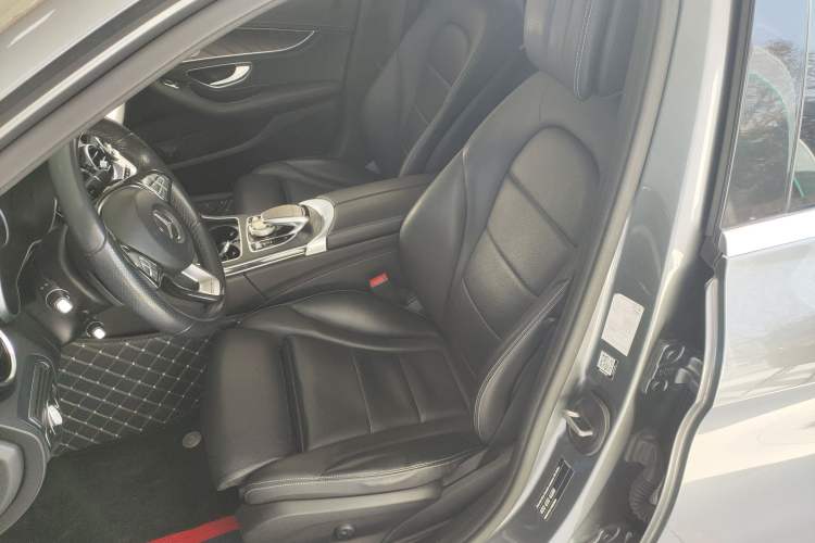 Used Mercedes-Benz C-Class 2017 Facelift C 200 L Sport Edition Left Front Seat