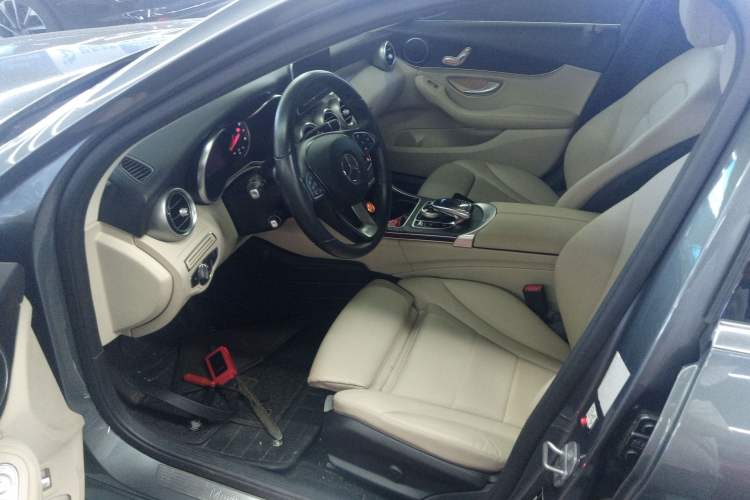 Used Mercedes-Benz C-Class 2017 Facelift C 200 Station Wagon Left Front Seat