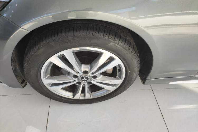 Used Mercedes-Benz C-Class 2017 Facelift C 200 L Sport Edition Left Front Wheel Hub