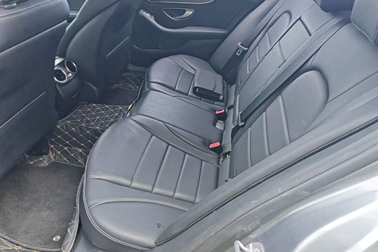 Used Mercedes-Benz C-Class 2017 Restyled C 180 L Fashion Edition Sport Version Left Rear Seat