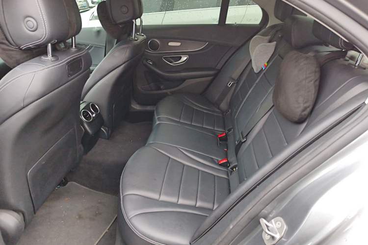Used Mercedes-Benz C-Class 2017 Facelift C 200 L Sport Edition Left Rear Seat