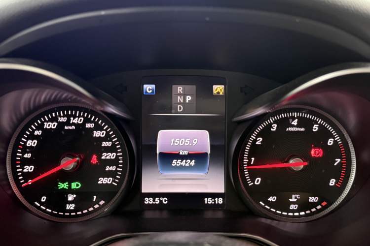 Used Mercedes-Benz C-Class 2017 Facelift C 200 Station Wagon Odometer Close Up
