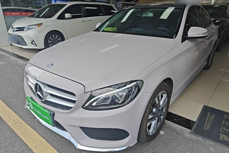 Używany Mercedes-Benz C-Class 2017 C 200 L Sport Edition Guazi used car, China used car export, Used car for sale, Used cars, Cheapest cars for sale