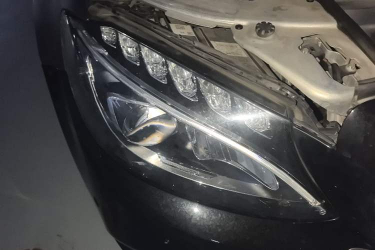 Used Mercedes-Benz C-Class 2017 Revised C 180 L Dynamic Sports Edition Right Front Headlight