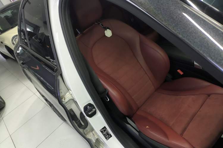 Used Mercedes-Benz C-Class 2017 Restyled C 200 Sport Edition Right Front Seat