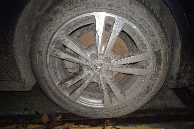 Used Mercedes-Benz C-Class 2017 Facelift C 200 L Sport Edition Right Front Wheel Hub