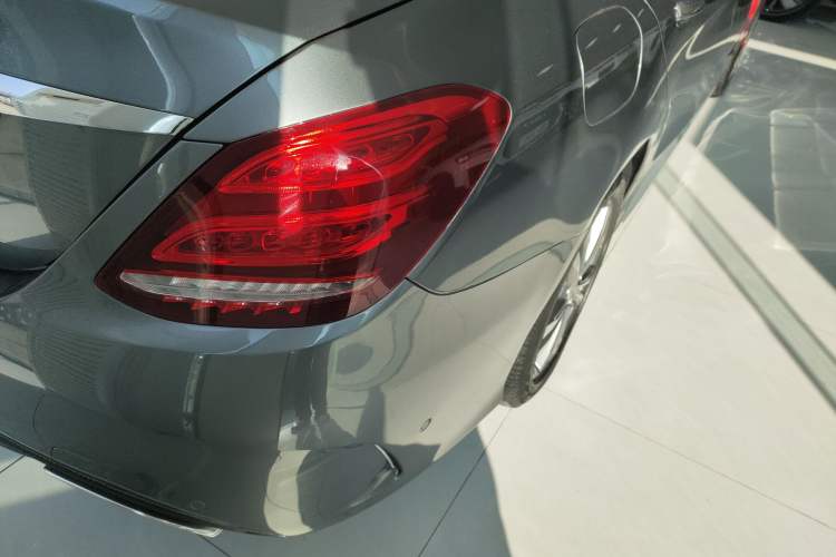 Used Mercedes-Benz C-Class 2017 Facelift C 200 L Sport Edition Right Rear Taillight