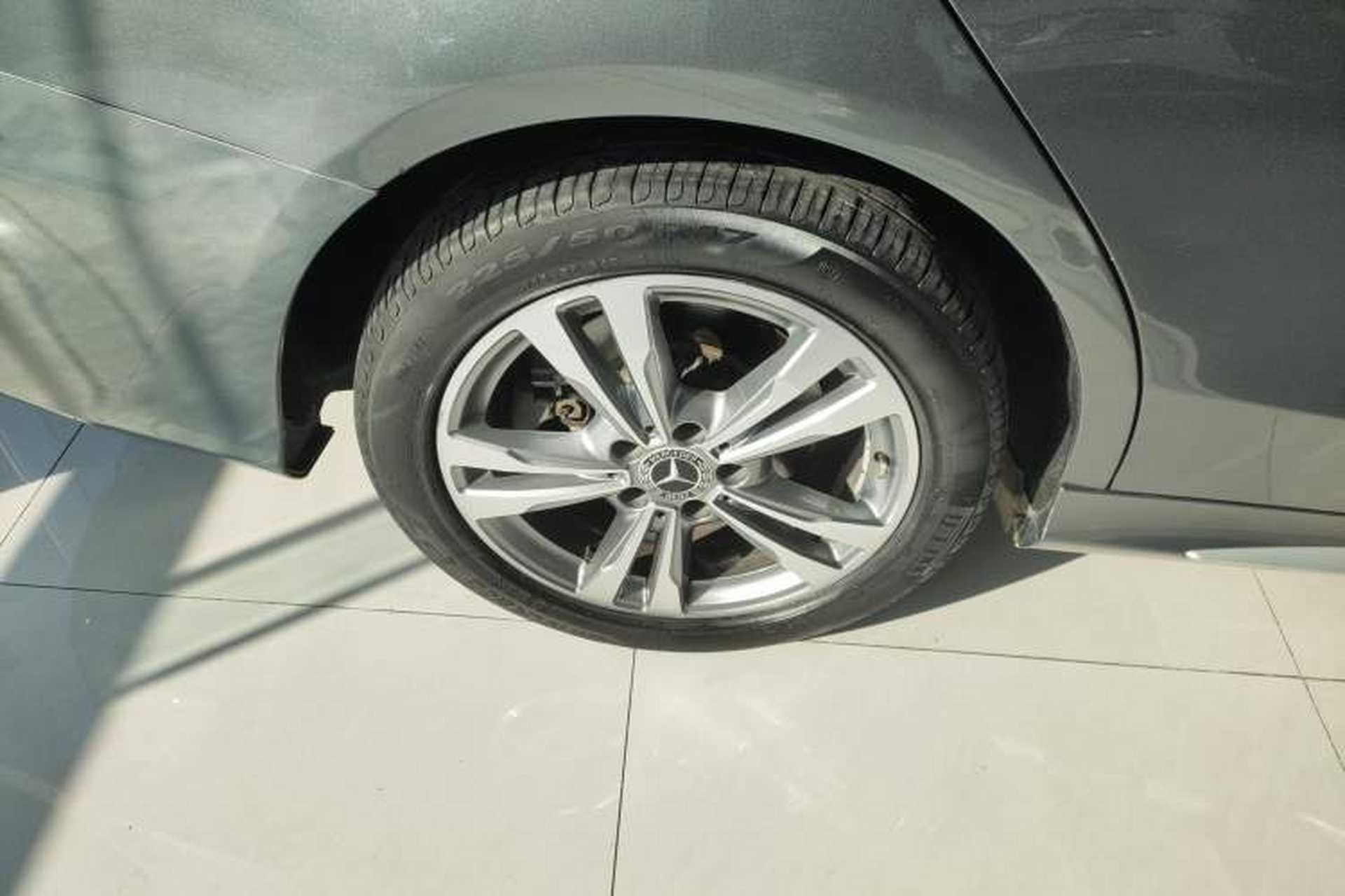 Used Mercedes-Benz C-Class 2017 Facelift C 200 L Sport Edition Right Rear Wheel Hub