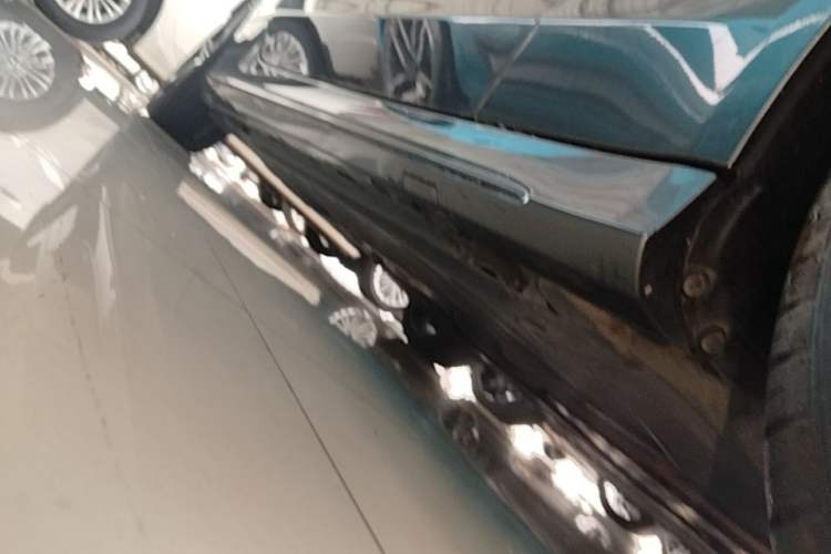 Used Mercedes-Benz C-Class 2017 Facelift C 200 Coupe Right Side Sill