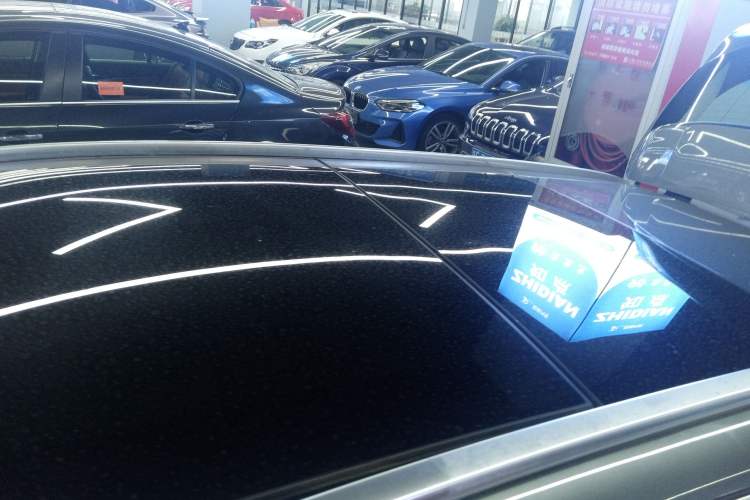 Used Mercedes-Benz C-Class 2017 Facelift C 200 Station Wagon Roof