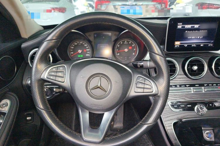 Used Mercedes-Benz C-Class 2017 Facelift C 200 L Sport Edition Steering Wheel