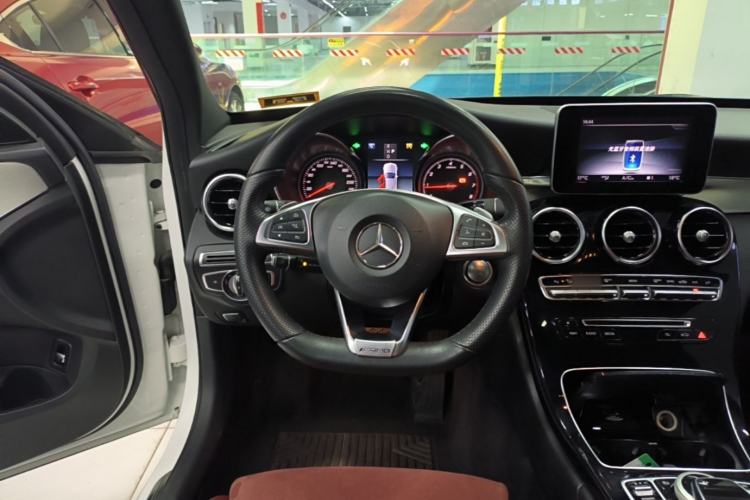 Used Mercedes-Benz C-Class 2017 Restyled C 200 Sport Edition Steering Wheel