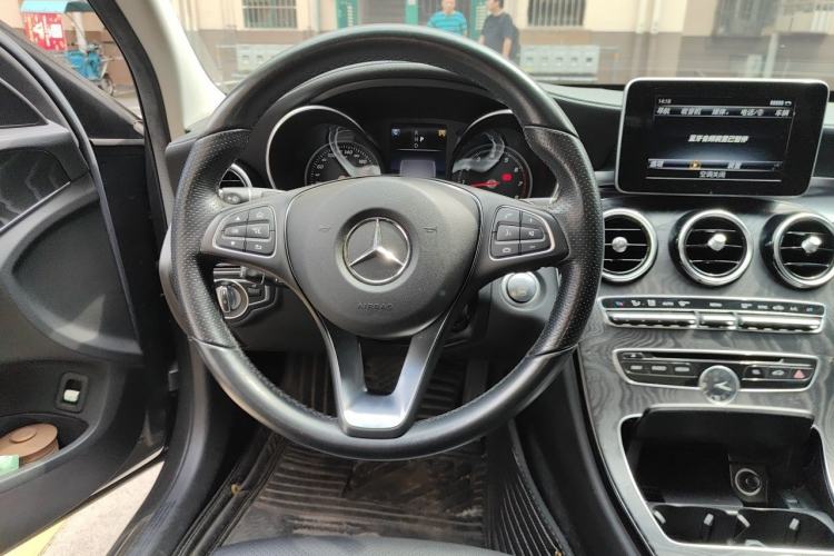 Used Mercedes-Benz C-Class 2017 Facelift C 200 L Sport Edition Steering Wheel