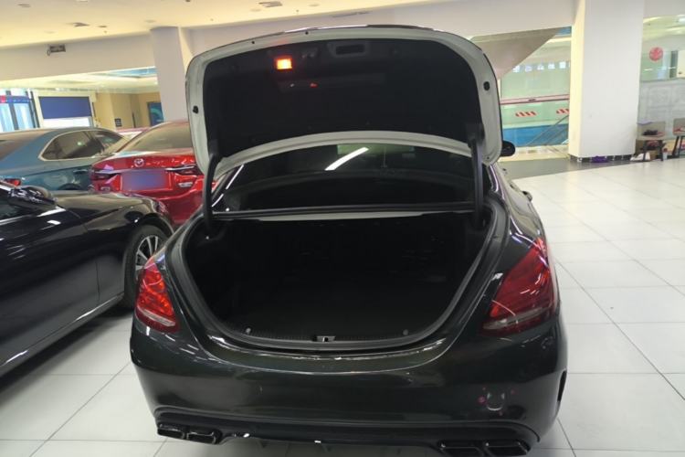 Used Mercedes-Benz C-Class 2017 Restyled C 200 Sport Edition Trunk