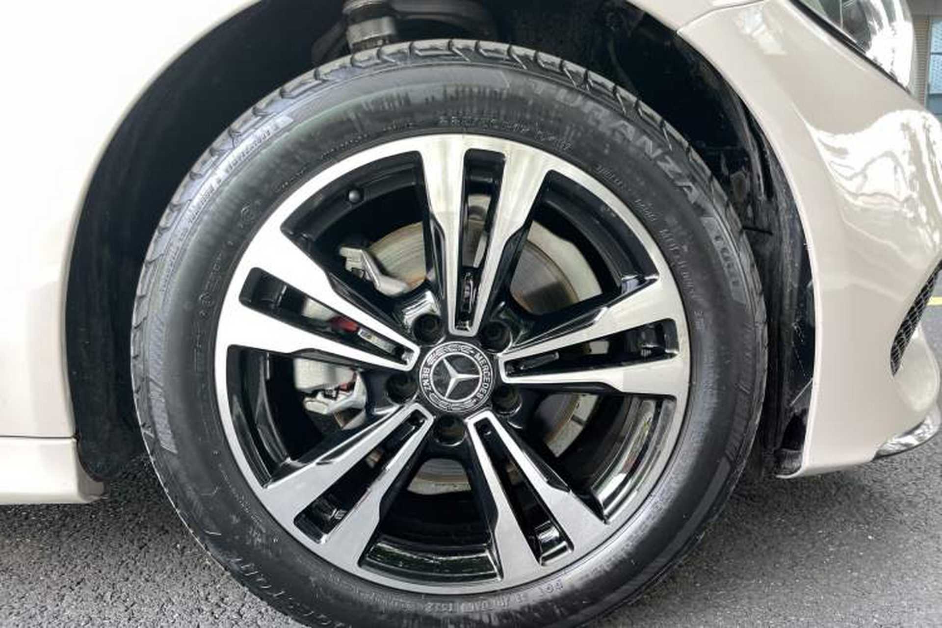 Used Mercedes-Benz C-Class 2017 Restyled C 200 Sport Edition Exterior 10