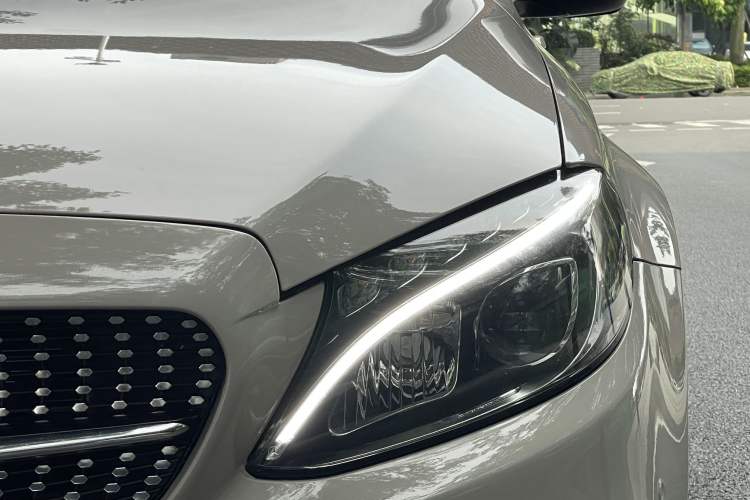 Used Mercedes-Benz C-Class 2017 Restyled C 200 Sport Edition Exterior 12