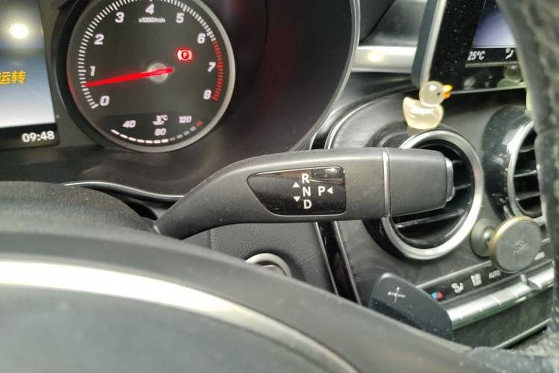 Used Mercedes-Benz C-Class 2017 Facelift C 200 L Sport Edition Gear Lever