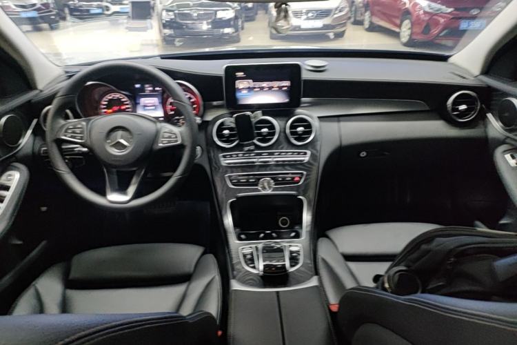 Used Mercedes-Benz C-Class 2017 C 180 L Sport Edition Center Console