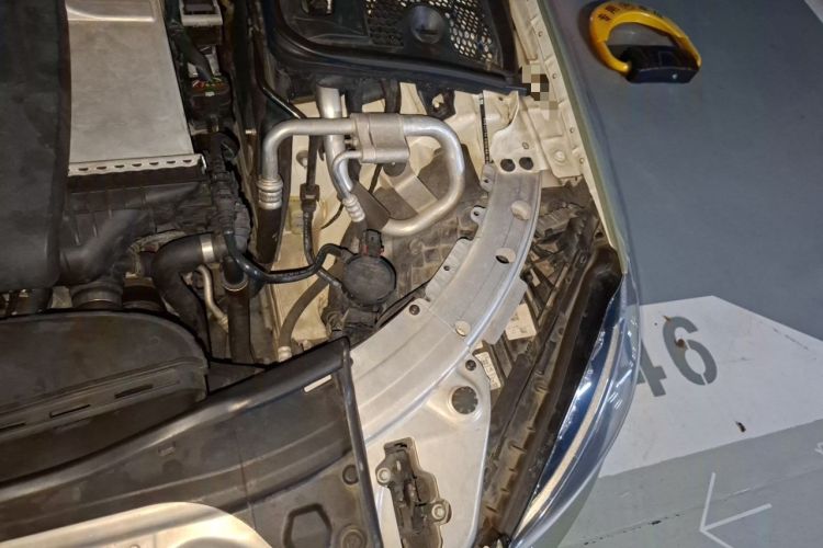 Used Mercedes-Benz C-Class 2017 Facelift C 200 Coupe Engine Bay Left