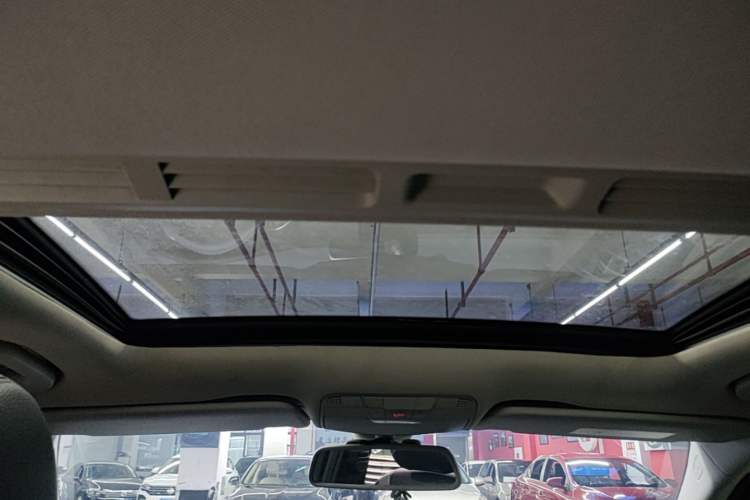Used Mercedes-Benz C-Class 2017 C 180 L Sport Edition Headliner