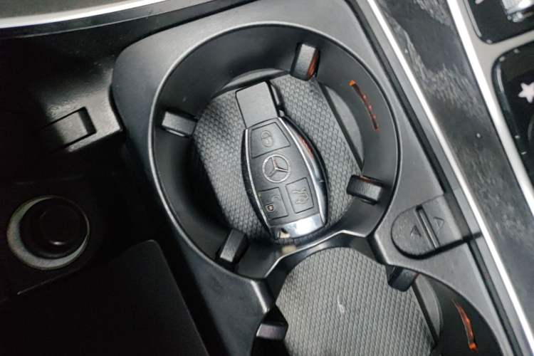 Used Mercedes-Benz C-Class 2017 C 180 L Sport Edition Vehicle Key