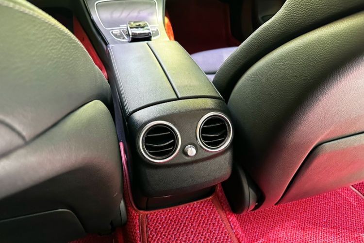 Used Mercedes-Benz C-Class 2017 Restyled C 180 L Fashion Edition Sport Version Interior 1